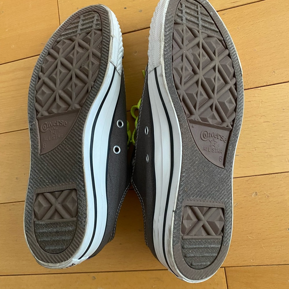 Neon Converse All Stars size 8 women, size 6 men - Picture 5 of 5